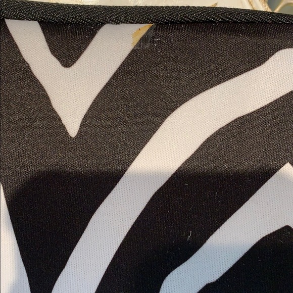 10’ Inch Zebra Print Tablet Case! - Picture 2 of 5